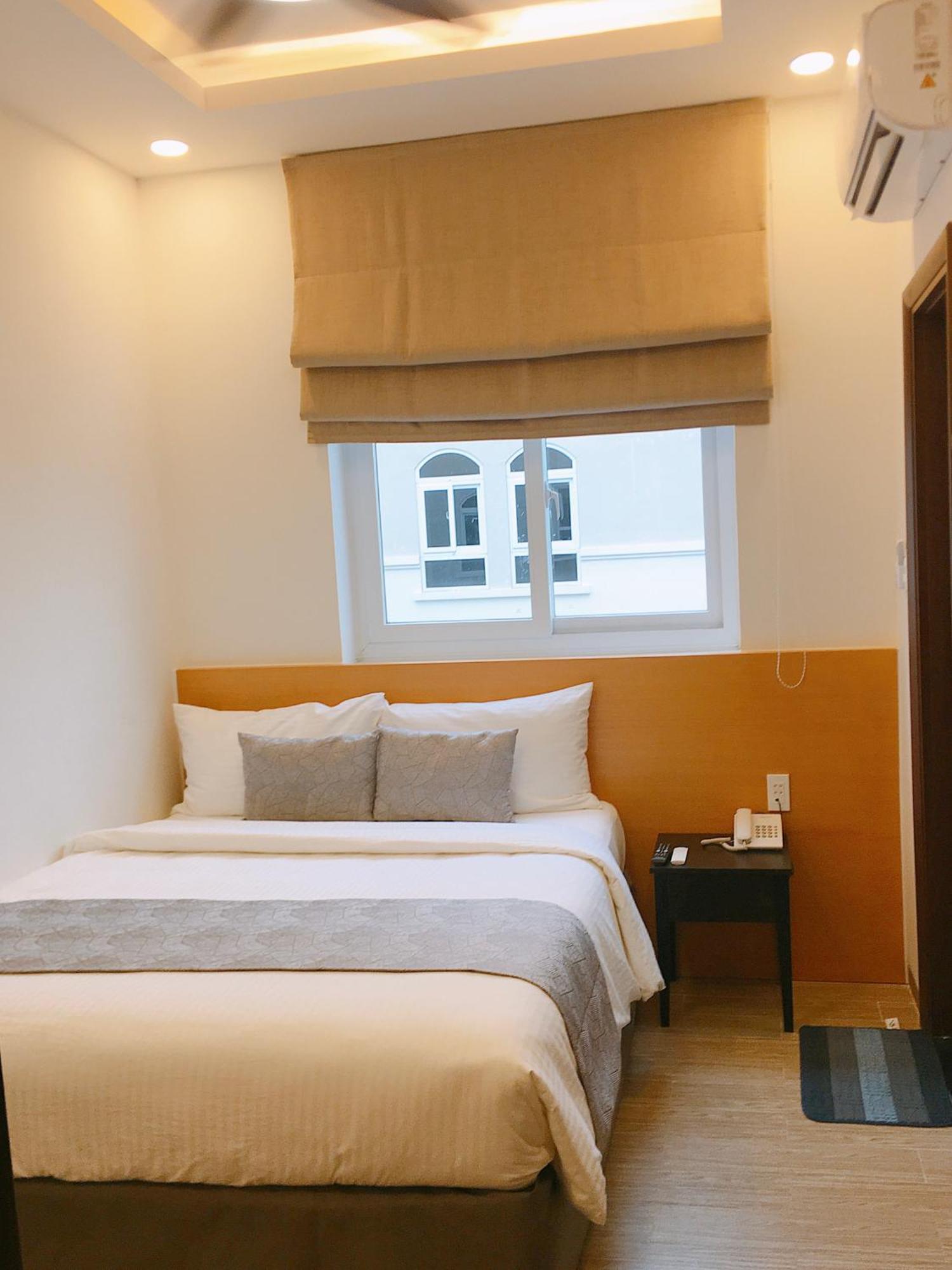 Lá Homestay Long Xuyên Esterno foto
