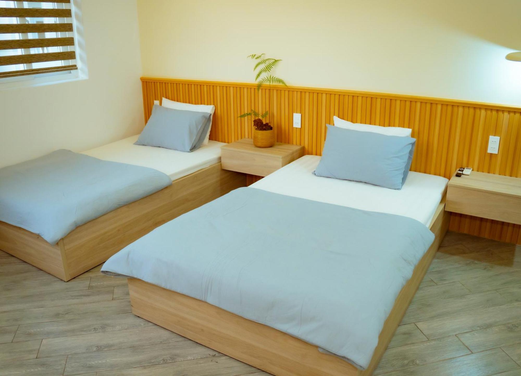 Lá Homestay Long Xuyên Esterno foto