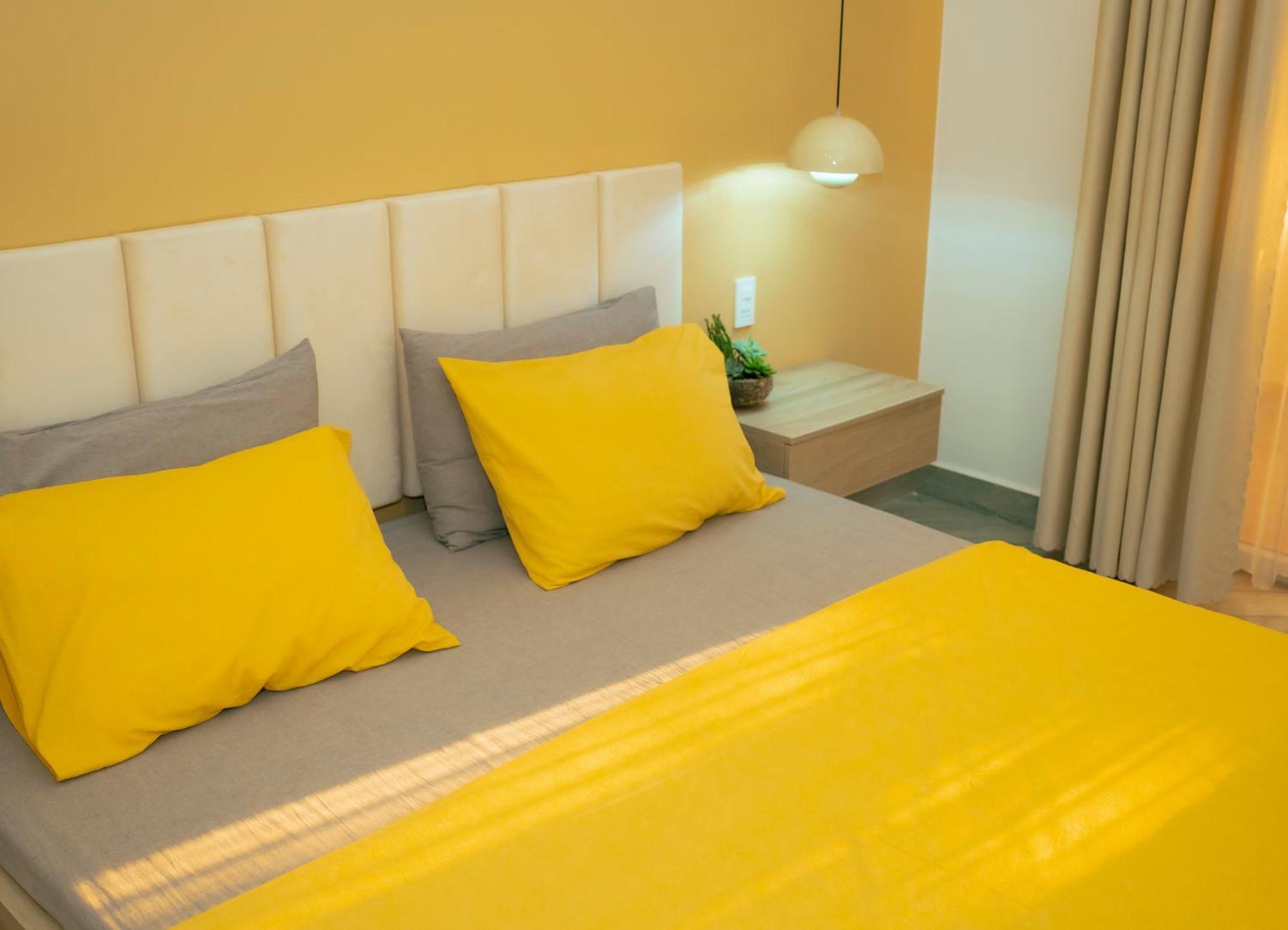 Lá Homestay Long Xuyên Esterno foto