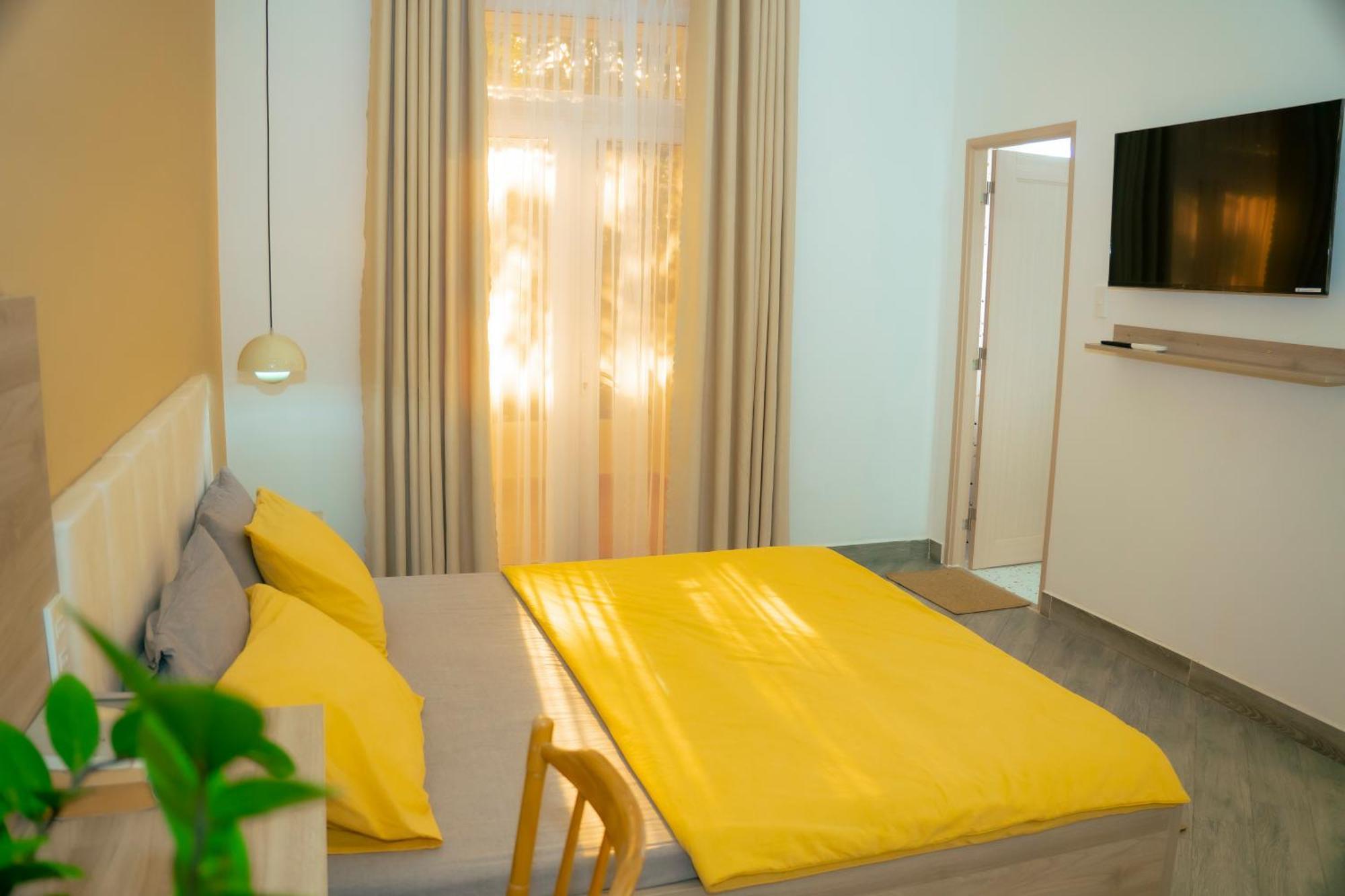 Lá Homestay Long Xuyên Esterno foto