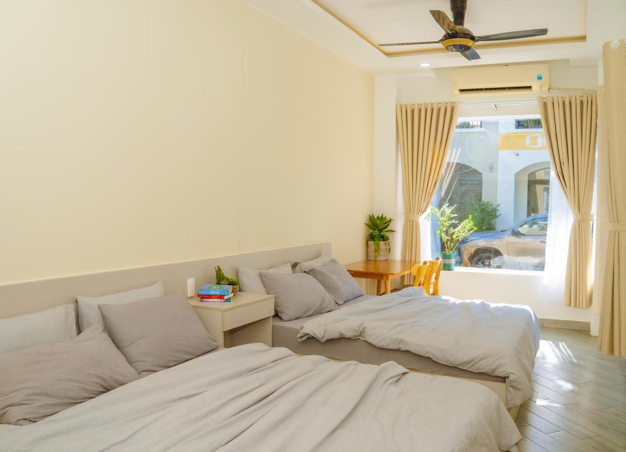 Lá Homestay Long Xuyên Esterno foto